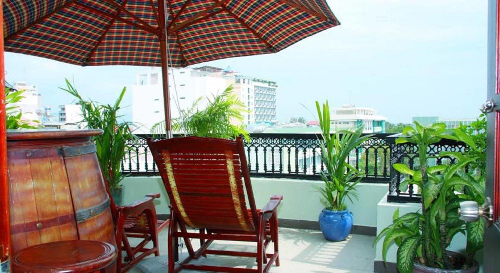 La Suisse Hotel Nha Trang Buitenkant foto