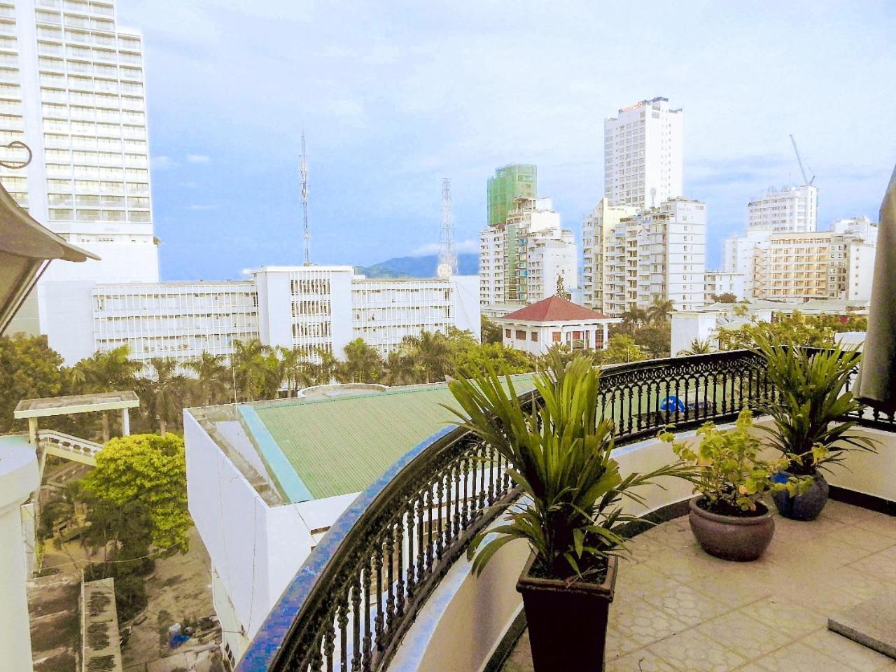 La Suisse Hotel Nha Trang Buitenkant foto