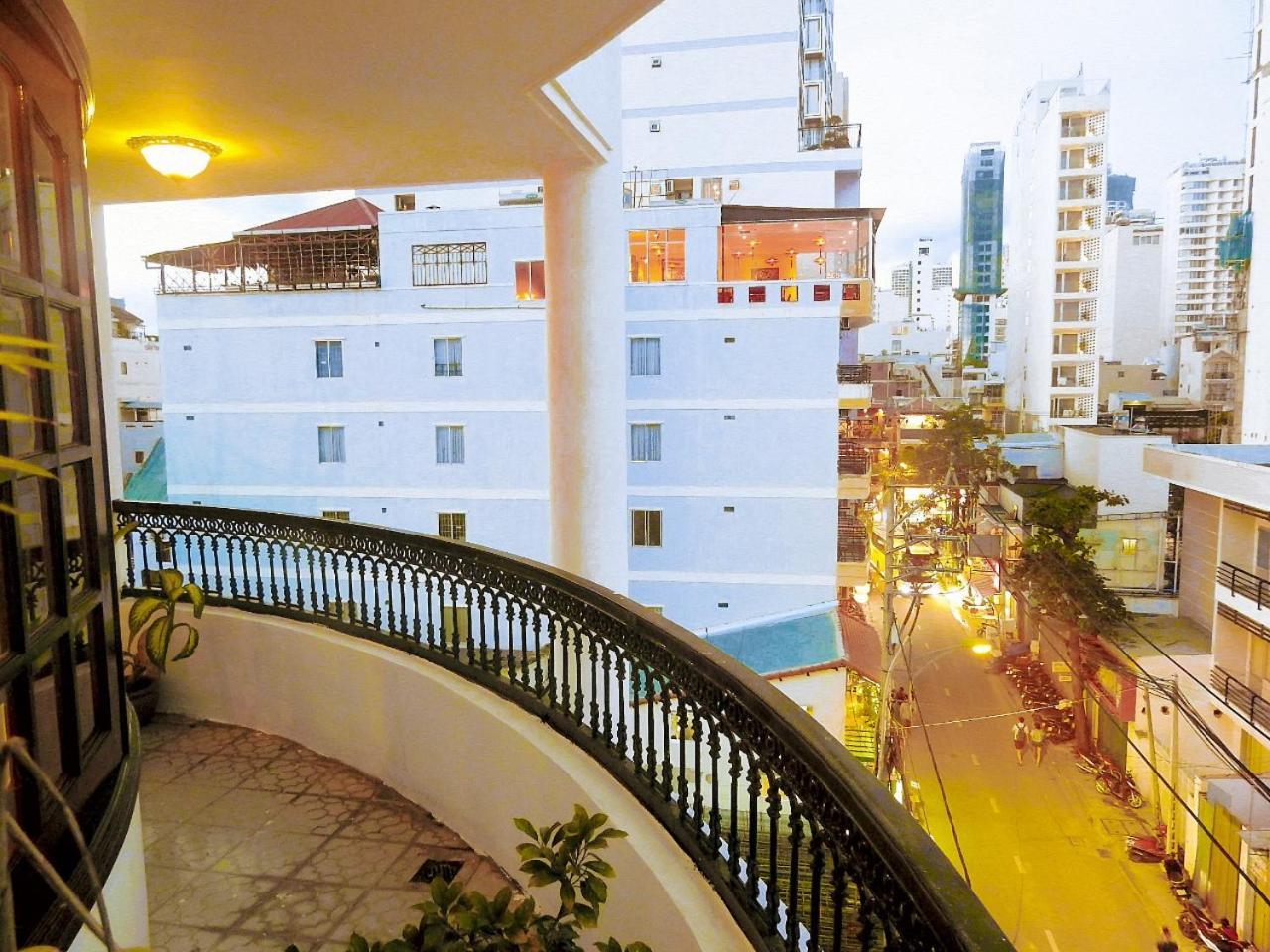 La Suisse Hotel Nha Trang Buitenkant foto