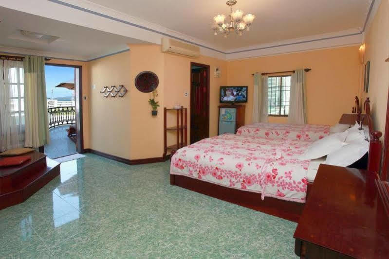 La Suisse Hotel Nha Trang Buitenkant foto